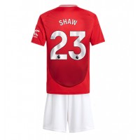 Manchester United Luke Shaw #23 Hjemmebanesæt Børn 2024-25 Kortærmet (+ Korte bukser)